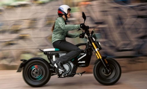 BMW CE 02: Защо електрическият мотор е умна инвестиция за градския човек?