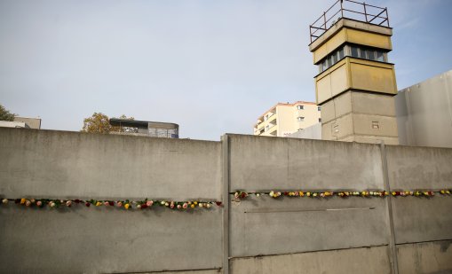 Берлинската стена: "ГДР до живот", бягства, тунели и съпротивата срещу нея