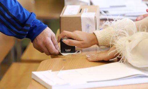 Как ще гласуват възрастните хора в малките и труднодостъпни населени места?