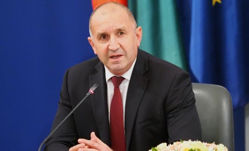 Радев: Да се разплетат случаите с Пепи Еврото и Нотариуса