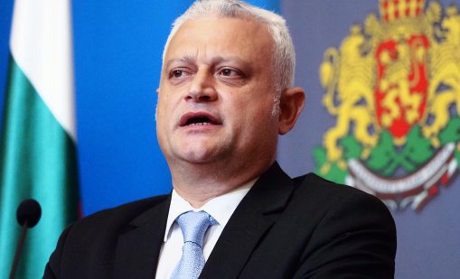 Емил Дечев за Иран: На този етап нямаме информация за опасност за България