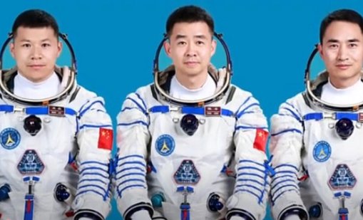 Отломка в космоса удари кораба на тайконавтите