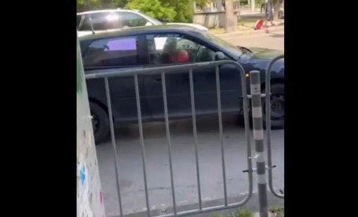 Вижте как жена диша балон с райски газ, докато шофира ВИДЕО