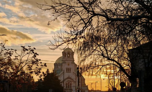 Времето днес: слънчево със слаб вятър