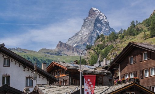 Бизнесмен предложи да построи небостъргач с 65 етажа на фона на... Матерхорн