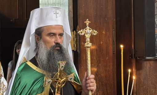 Патриарх Даниил се застъпи за църквата, свързана с Русия, която Украйна се опитва да изгони 