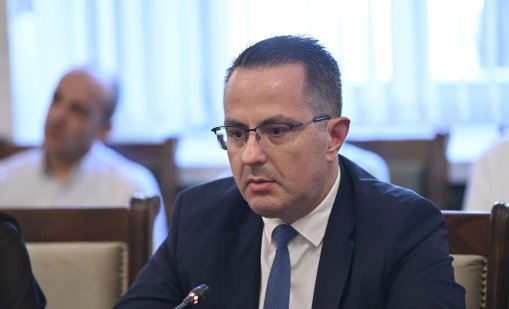Пари в държавата има, но липсват реформи и се краде прекалено много