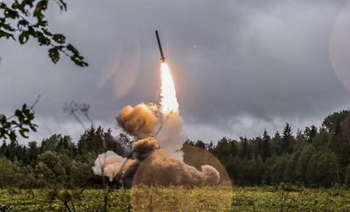 Беларус ще разположи ракетна артилерия с ядрени глави до източния фланг на НАТО 