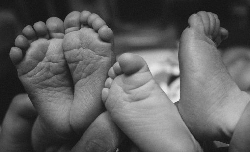 Майката на близнаците: Не съм ги изоставила