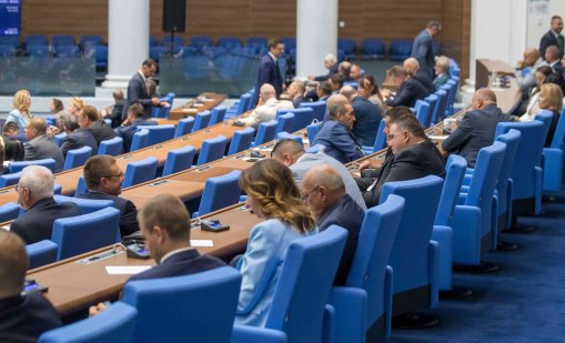 Експресно: НС забрани временно износа на дизел и авиационно гориво