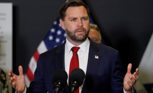 Ванс за 2028 г.: Първо да спечелим междинните избори, после ще говоря с Тръмп