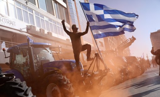 Какви са исканията на протестиращите гръцки земеделци към правителството?