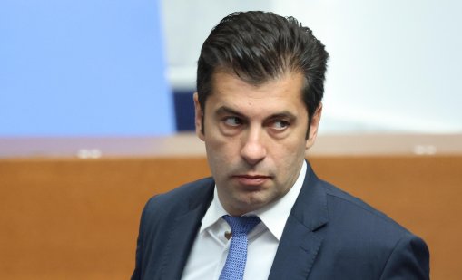 Кирил Петков нападна Борисов, разигравал театър