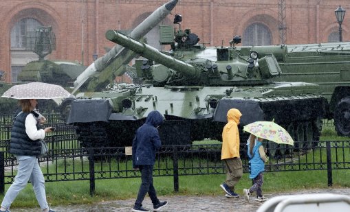 Населението на Русия намалява бързо, а Путин отчаяно се опитва да спре това