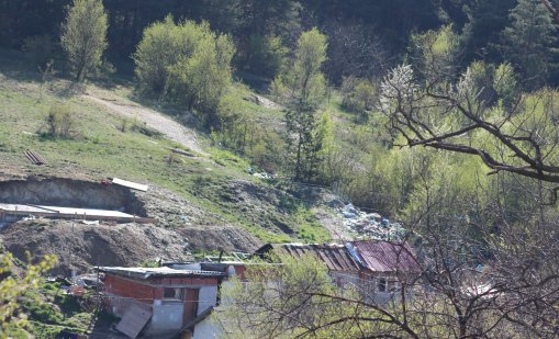  Сигнали за незаконни обекти от Драгалевци, Вакарел, София