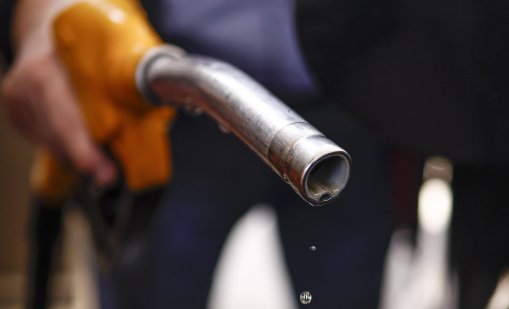 Цените на горивата в Хърватия поевтиняват с до 7 цента от утре