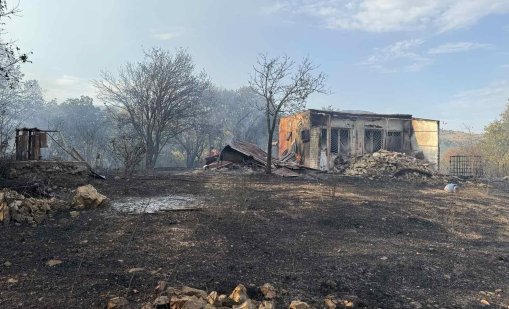 Задържаха двама мъже за пожара край Стара Загора