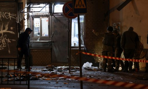 Ранени и един убит полицай при предполагаема терористична атака в Лвов СНИМКИ