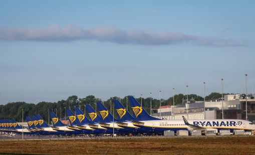 Небрежност на кабинния екипаж на Ryanair ли доведе до инцидента в Майорка? 