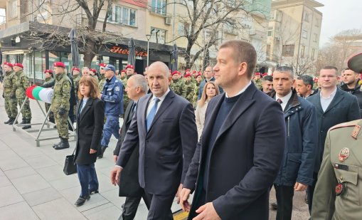 Радев се закани: На тези избори тръгваме на поход за бъдещето на България