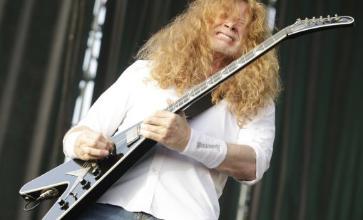 Кейти Пери вдъхнови Дейв Мъстейн за концерт на Megadeth в космоса