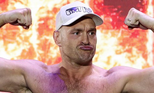 Тайсън Фюри се завърна с убедителна победа над руснак