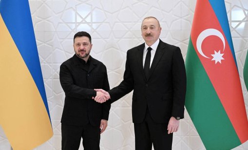 Украйна е готова за тристранни преговори с Русия в Азербайджан