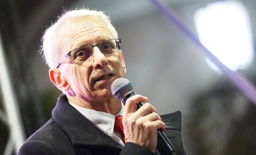 19-годишен сътрудник на ПП в парламента: Хамид Хамид ме удари с юмрук