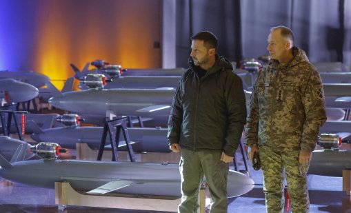 Главата на Сирски падна: Зеленски го е освободил от длъжността главнокомандващ на ВСУ? 