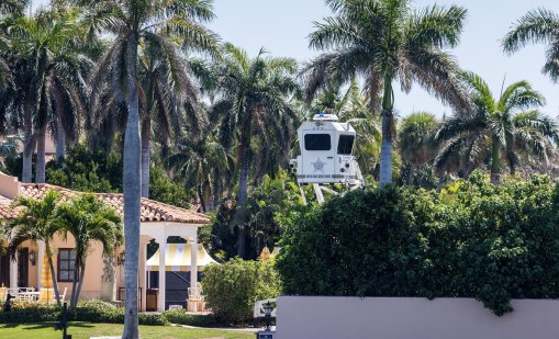 Въоръжен мъж се опита да нахлуе в резиденцията на Тръмп, Мар-а-Лаго, убиха го ВИДЕО