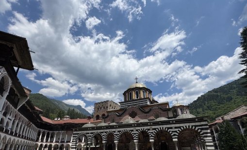 Глобиха Рилския манастир заради замърсяване на река Друшлявица