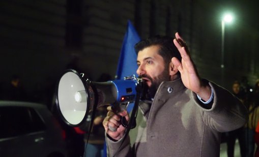 Кирил Петков: Протестът приключи, вандалите са маскирани ултраси