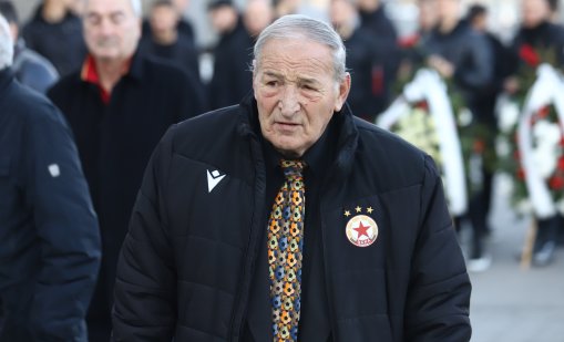 ФИФА за Димитър Пенев: Той е Икона на световния футбол