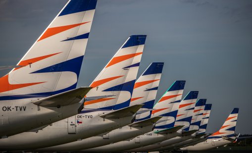 Турската авиокомпания "Пегасус" купи най-големия чешки авиопревозвач "Смартуингс"