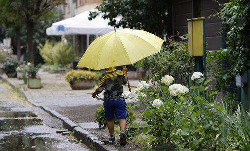 В Гърция предупреждават за опасност от проливни дъждове и наводнения