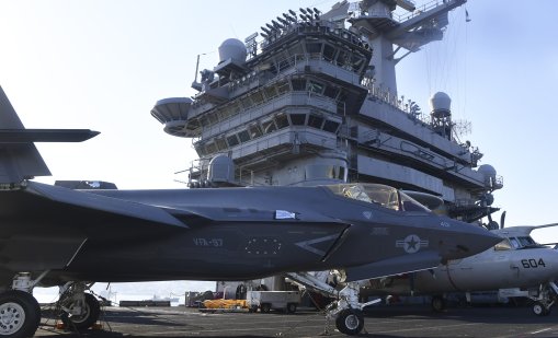 Франция потвърждава новата програма за самолетоносачи с ядрена енергия