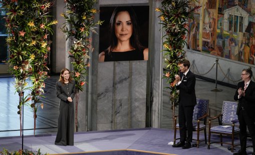 Дъщерята на Мачадо прие Нобеловата награда за мир от нейно име