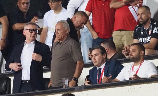 Христо Стоичков скочи на съскащите в ЦСКА: Не взимам решенията в ЦСКА