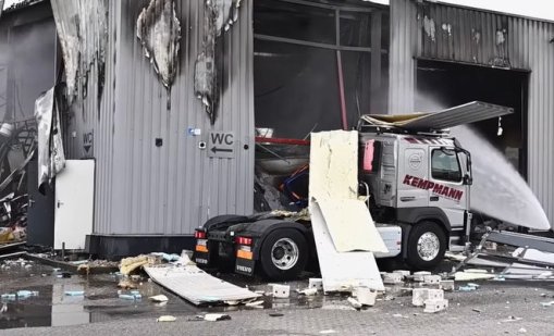 Четирима ранени при взрив на камион цистерна в Германия