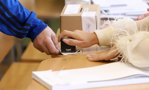 Галъп: 5+1 партии в бъдещия парламент, ПБ - 30,7%, ГЕРБ-СДС - 20,4%