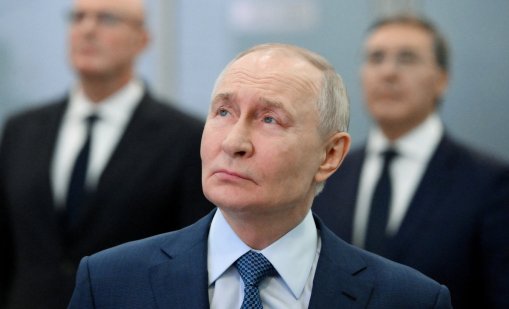 Путин дава на шпионите "изключвател&ldquo; за руския интернет