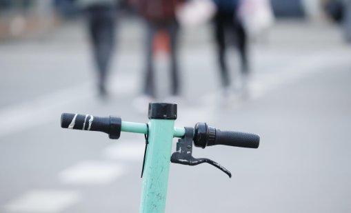 13-годишно дете е в тежко състояние след инцидент с е-тротинетка 