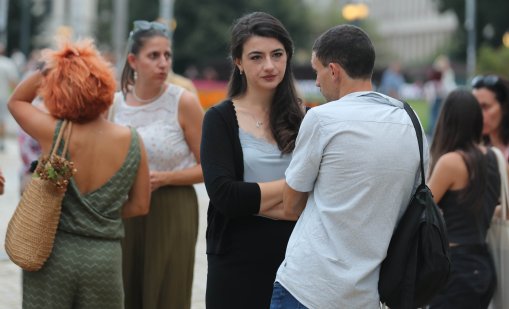 Протест срещу предмета "Добродетели и религии" в столицата СНИМКИ