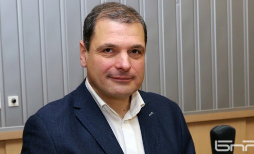 Иво Инджов: До края на кампанията за президент ще има повече компромати, отколкото политики