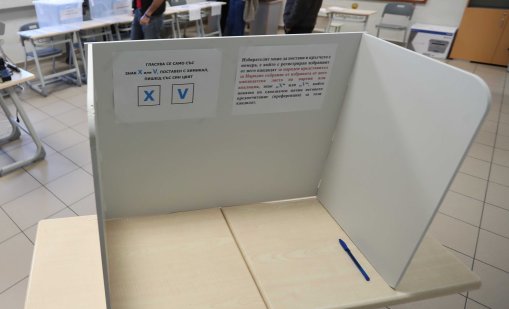 Секции в Ловешко преустановиха машинното гласуване