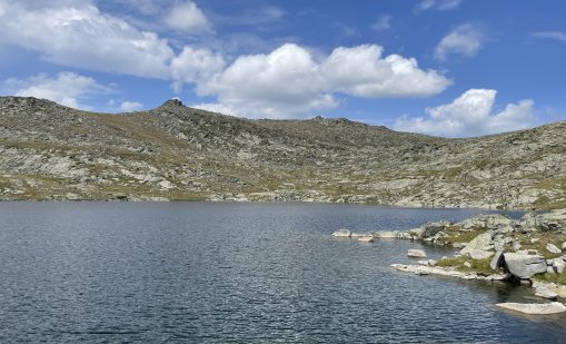 В планините е слънчево с добри условия за туризъм