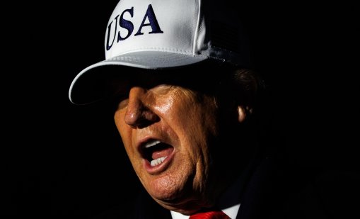 Тръмп отново атакува Байдън, но президентските прилики между тях са трудни за избягване