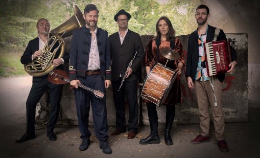 Оркестър "Леле Леле" - балкански джем сешън  от... шведи