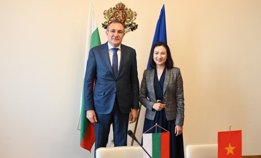 България обмисля да наема работници от Виетнам