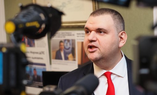 Пеевски приключил "петроханците" от ПП-ДБ: Явно ще ги шляпкат Сорос и син